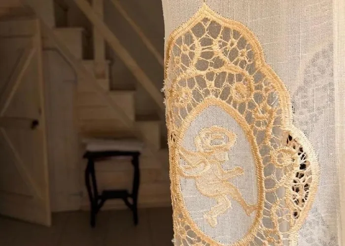 - Ponente Апартаменти *